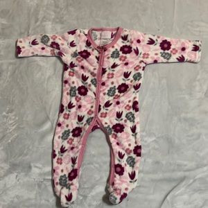 Baby girl floral sleeper size 6M-9M